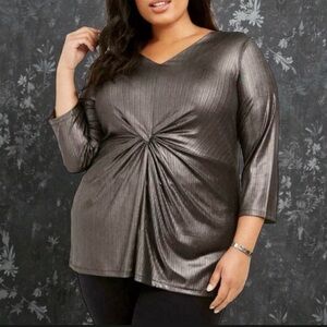 NWT: size 1x Alfani Metallic soft shimmer Twist Front Blouse